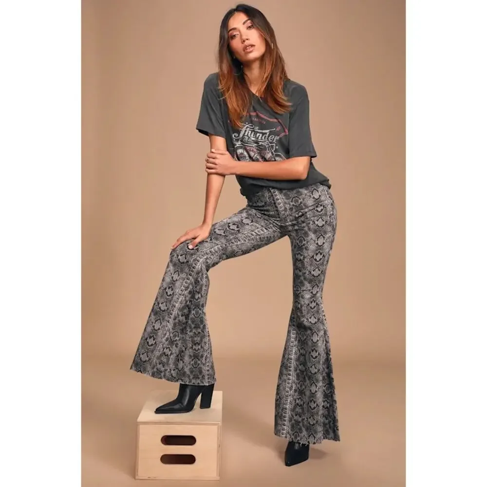 Free People turn heads